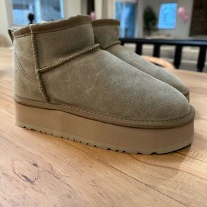 Ultra Mini Platform Boot